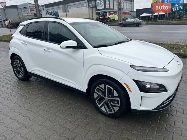 Белый Хендай Kona, объемом двигателя 0 л и пробегом 20 тыс. км за 20300 $, фото 3 на Automoto.ua