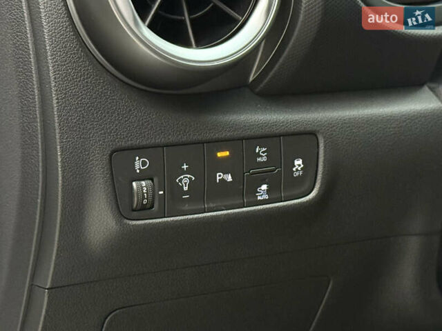 Білий Хендай Kona, об'ємом двигуна 0 л та пробігом 28 тис. км за 18700 $, фото 4 на Automoto.ua