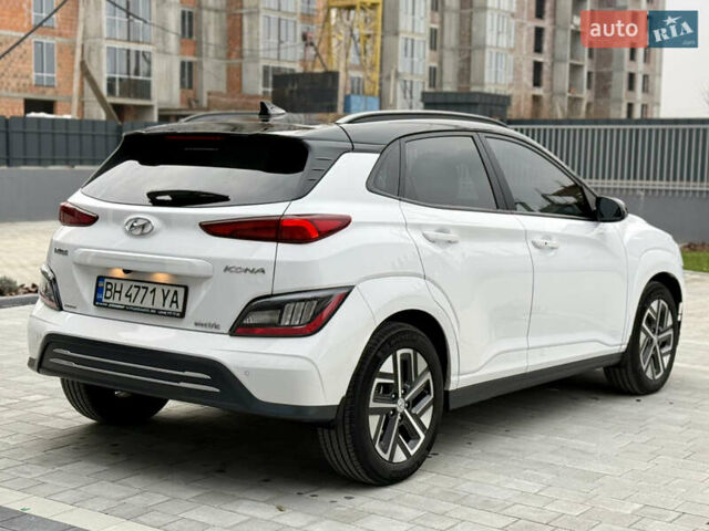 Білий Хендай Kona, об'ємом двигуна 0 л та пробігом 28 тис. км за 18700 $, фото 10 на Automoto.ua