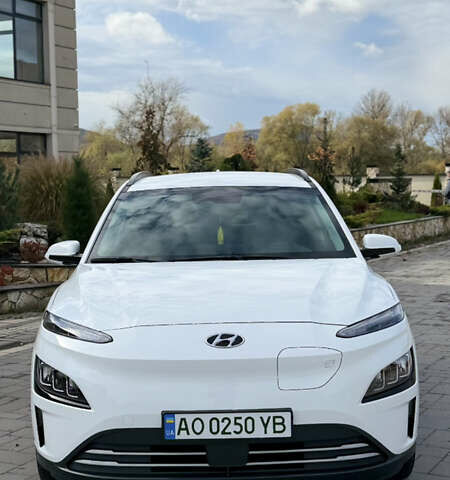 Белый Хендай Kona, объемом двигателя 0 л и пробегом 63 тыс. км за 21500 $, фото 5 на Automoto.ua