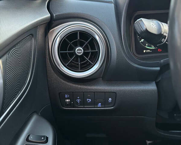 Белый Хендай Kona, объемом двигателя 0 л и пробегом 38 тыс. км за 15599 $, фото 11 на Automoto.ua