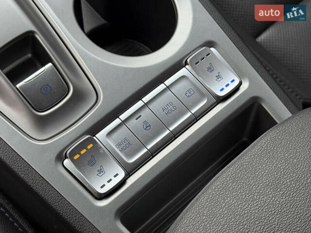 Білий Хендай Kona, об'ємом двигуна 0 л та пробігом 28 тис. км за 18700 $, фото 3 на Automoto.ua