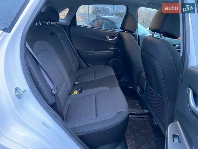 Белый Хендай Kona, объемом двигателя 0 л и пробегом 6 тыс. км за 18900 $, фото 18 на Automoto.ua