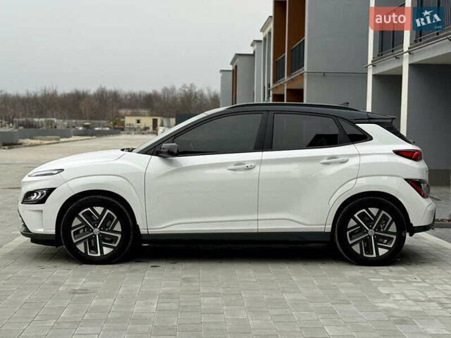 Білий Хендай Kona, об'ємом двигуна 0 л та пробігом 28 тис. км за 18700 $, фото 14 на Automoto.ua