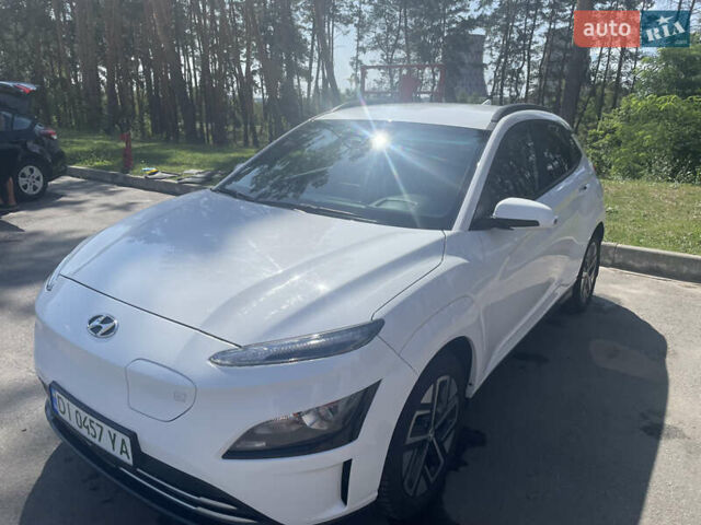 Білий Хендай Kona, об'ємом двигуна 0 л та пробігом 46 тис. км за 17500 $, фото 2 на Automoto.ua