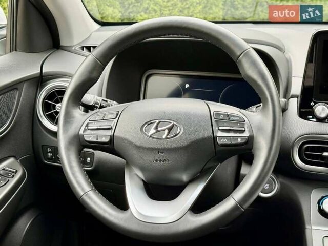 Белый Хендай Kona, объемом двигателя 0 л и пробегом 31 тыс. км за 17999 $, фото 29 на Automoto.ua