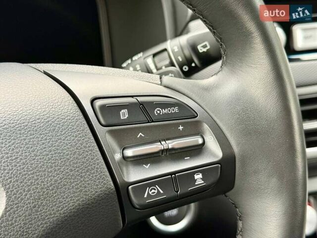 Белый Хендай Kona, объемом двигателя 0 л и пробегом 31 тыс. км за 17999 $, фото 33 на Automoto.ua