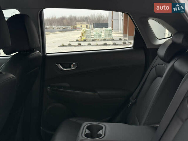 Білий Хендай Kona, об'ємом двигуна 0 л та пробігом 28 тис. км за 18700 $, фото 54 на Automoto.ua