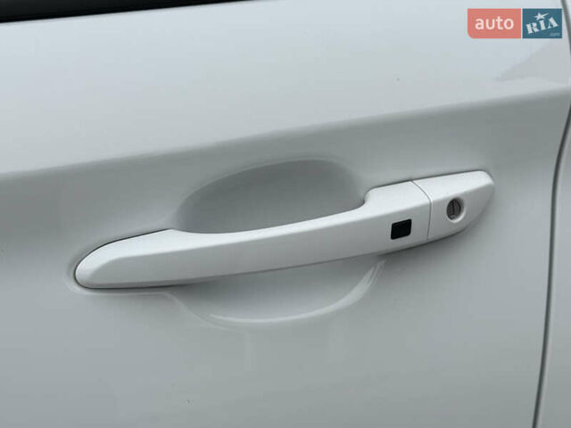 Білий Хендай Kona, об'ємом двигуна 0 л та пробігом 28 тис. км за 18700 $, фото 63 на Automoto.ua