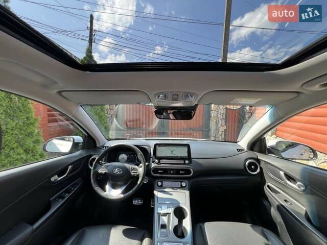 Белый Хендай Kona, объемом двигателя 0 л и пробегом 60 тыс. км за 22800 $, фото 8 на Automoto.ua