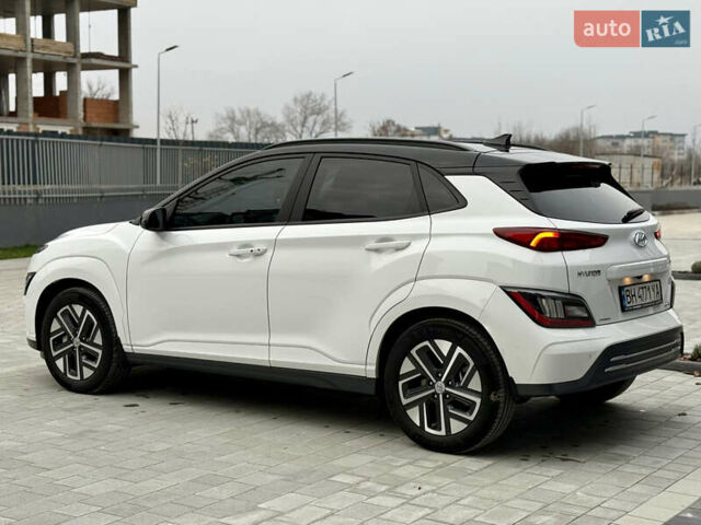 Білий Хендай Kona, об'ємом двигуна 0 л та пробігом 28 тис. км за 18700 $, фото 13 на Automoto.ua