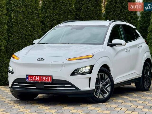 Белый Хендай Kona, объемом двигателя 0 л и пробегом 31 тыс. км за 17999 $, фото 6 на Automoto.ua