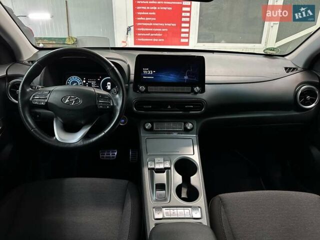 Белый Хендай Kona, объемом двигателя 0 л и пробегом 108 тыс. км за 20600 $, фото 63 на Automoto.ua