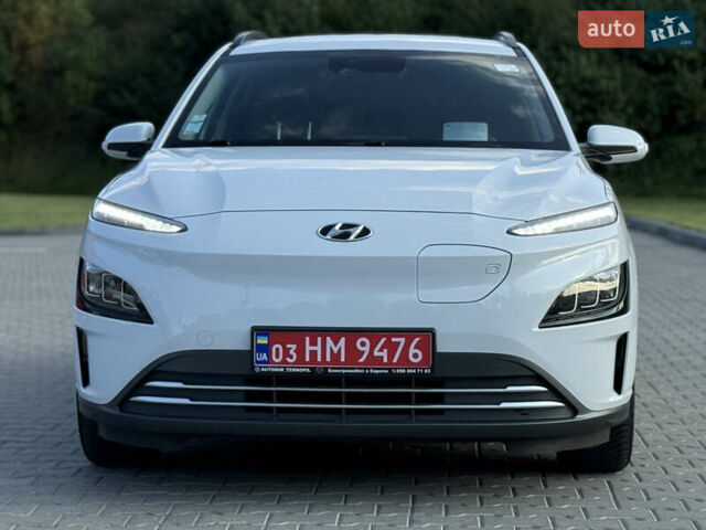 Белый Хендай Kona, объемом двигателя 0 л и пробегом 57 тыс. км за 19800 $, фото 6 на Automoto.ua