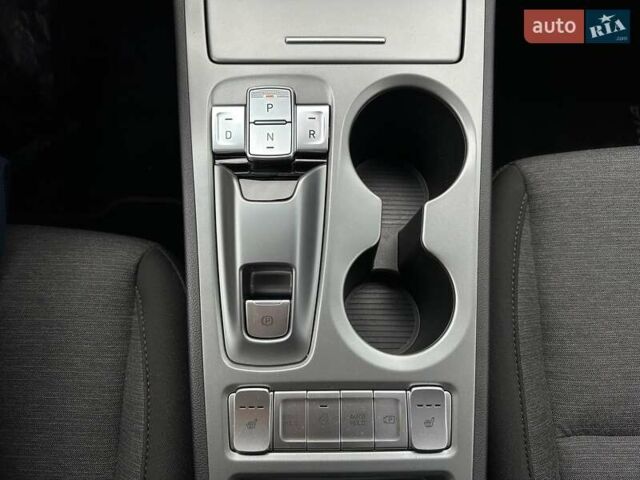 Белый Хендай Kona, объемом двигателя 0 л и пробегом 108 тыс. км за 20600 $, фото 53 на Automoto.ua