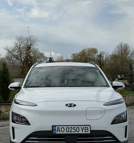 Белый Хендай Kona, объемом двигателя 0 л и пробегом 63 тыс. км за 20999 $, фото 11 на Automoto.ua