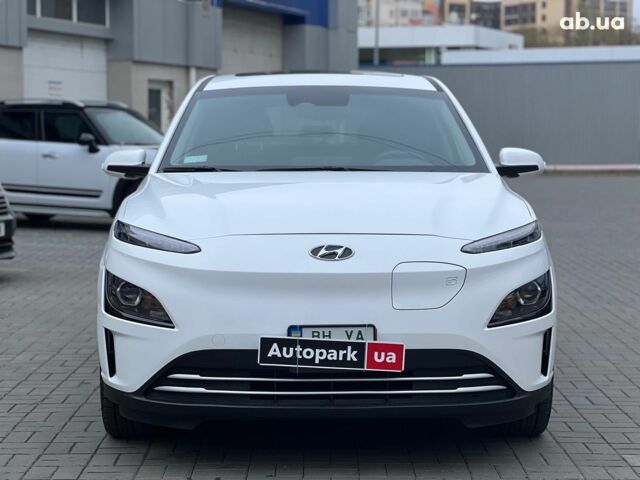 Білий Хендай Kona, об'ємом двигуна 1 л та пробігом 30 тис. км за 23990 $, фото 1 на Automoto.ua