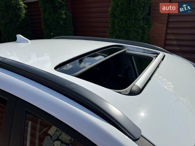 Белый Хендай Kona, объемом двигателя 0 л и пробегом 60 тыс. км за 22800 $, фото 14 на Automoto.ua