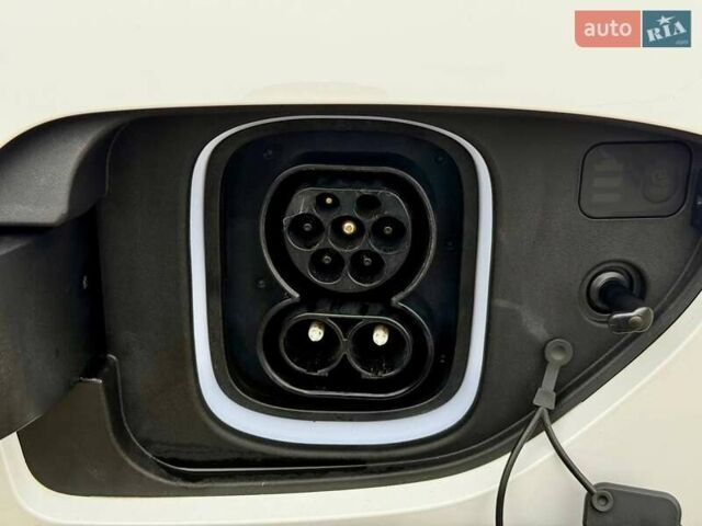 Белый Хендай Kona, объемом двигателя 0 л и пробегом 31 тыс. км за 17999 $, фото 43 на Automoto.ua