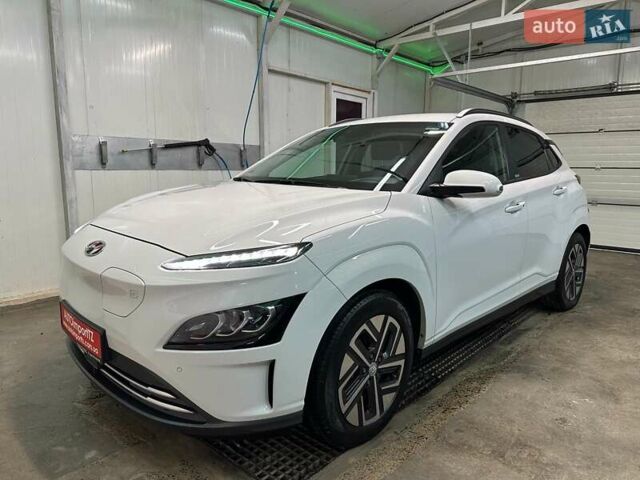 Белый Хендай Kona, объемом двигателя 0 л и пробегом 108 тыс. км за 20600 $, фото 16 на Automoto.ua