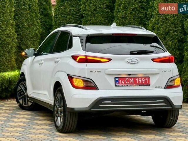 Белый Хендай Kona, объемом двигателя 0 л и пробегом 31 тыс. км за 17999 $, фото 11 на Automoto.ua