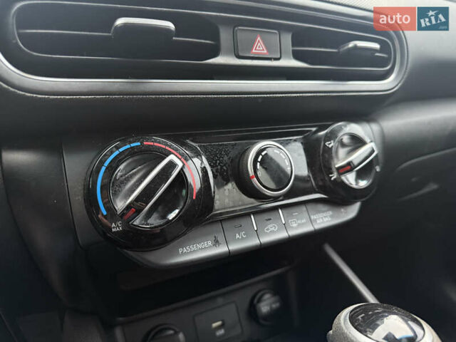 Білий Хендай Kona, об'ємом двигуна 2 л та пробігом 70 тис. км за 12200 $, фото 14 на Automoto.ua