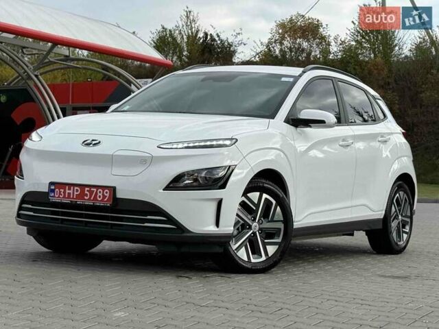 Хендай Kona 2023 у Вінниці на Automoto.ua Білий Хендай Kona, об'ємом двигуна 0 л та пробігом 33 тис. км за 17500 $, фото 1 на Automoto.ua