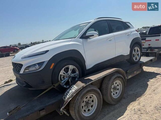 Белый Хендай Kona, объемом двигателя 2 л и пробегом 62 тыс. км за 16500 $, фото 1 на Automoto.ua