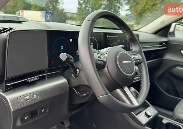 Белый Хендай Kona, объемом двигателя 0 л и пробегом 55 тыс. км за 24300 $, фото 46 на Automoto.ua