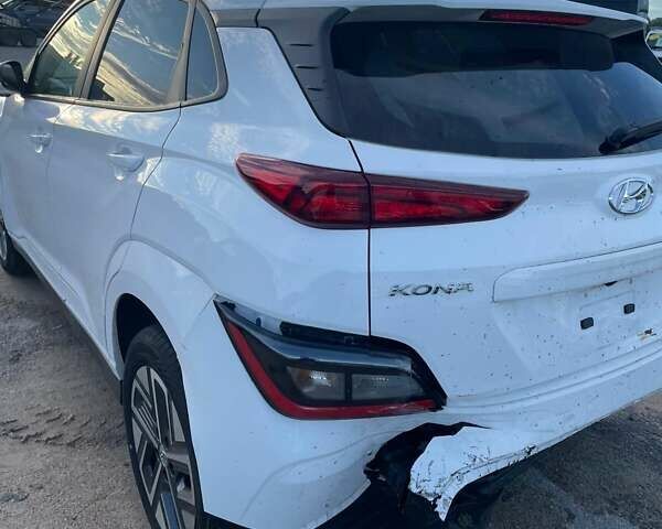 Белый Хендай Kona, объемом двигателя 0 л и пробегом 23 тыс. км за 14900 $, фото 63 на Automoto.ua