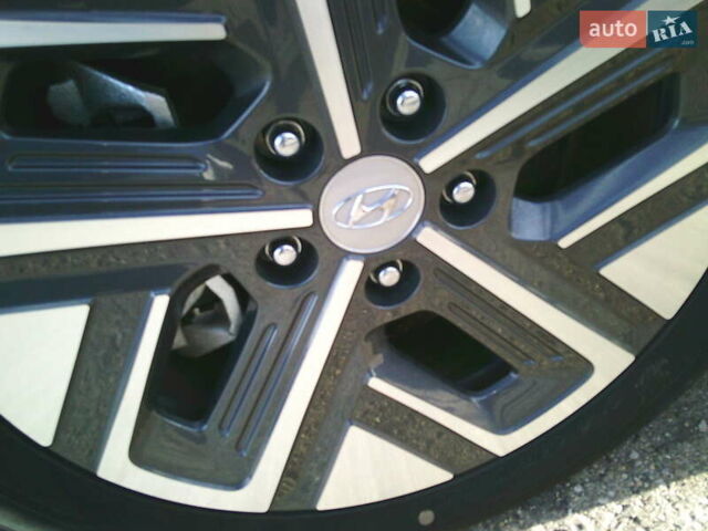 Белый Хендай Kona, объемом двигателя 0 л и пробегом 23 тыс. км за 14900 $, фото 68 на Automoto.ua