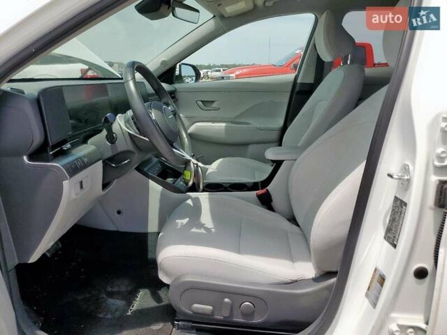 Хендай Kona 2023 у Луцьку на Automoto.ua Білий Хендай Kona, об'ємом двигуна 2 л та пробігом 29 тис. км за 8100 $, фото 7 на Automoto.ua