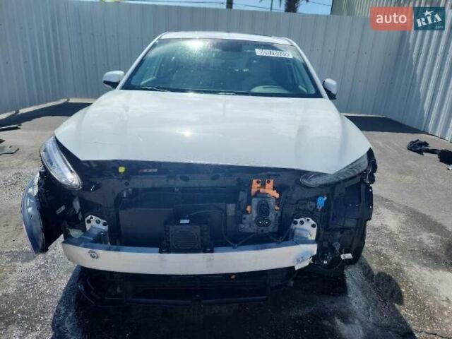 Белый Хендай Kona, объемом двигателя 0 л и пробегом 23 тыс. км за 14900 $, фото 66 на Automoto.ua