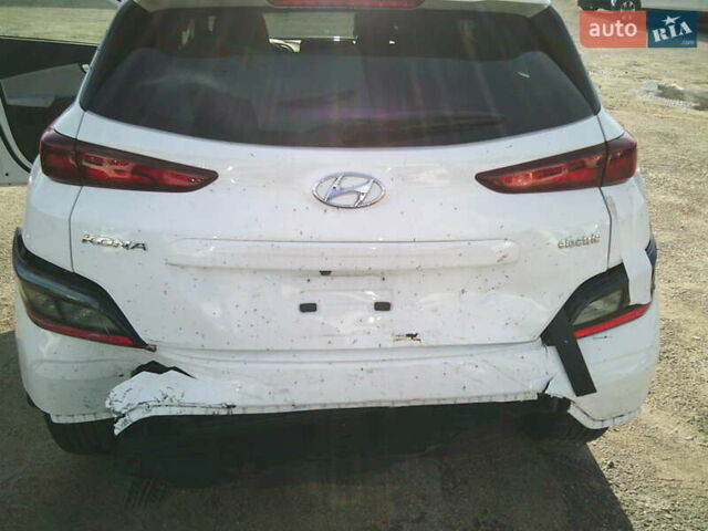 Белый Хендай Kona, объемом двигателя 0 л и пробегом 23 тыс. км за 14900 $, фото 19 на Automoto.ua