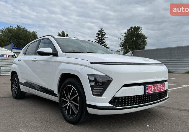 Белый Хендай Kona, объемом двигателя 0 л и пробегом 55 тыс. км за 24300 $, фото 18 на Automoto.ua