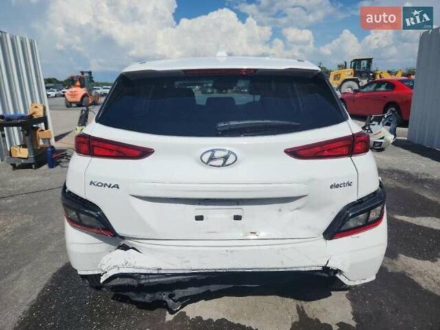 Белый Хендай Kona, объемом двигателя 0 л и пробегом 23 тыс. км за 14900 $, фото 7 на Automoto.ua