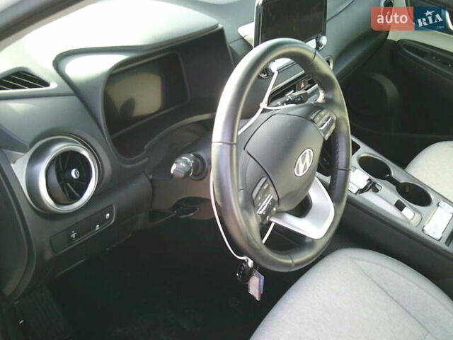 Белый Хендай Kona, объемом двигателя 0 л и пробегом 23 тыс. км за 14900 $, фото 22 на Automoto.ua