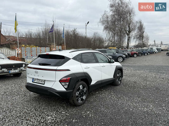 Белый Хендай Kona, объемом двигателя 2 л и пробегом 3 тыс. км за 25999 $, фото 1 на Automoto.ua