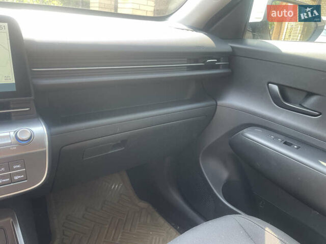 Белый Хендай Kona, объемом двигателя 2 л и пробегом 3 тыс. км за 27500 $, фото 18 на Automoto.ua