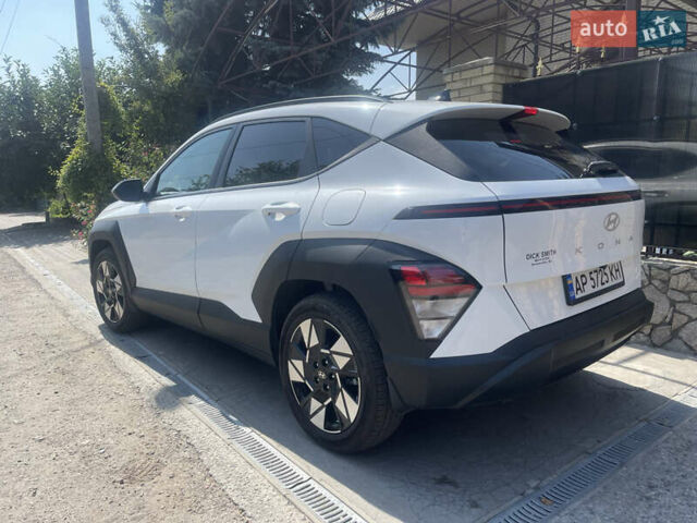 Белый Хендай Kona, объемом двигателя 2 л и пробегом 3 тыс. км за 27500 $, фото 3 на Automoto.ua