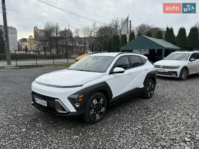 Белый Хендай Kona, объемом двигателя 2 л и пробегом 3 тыс. км за 25999 $, фото 3 на Automoto.ua