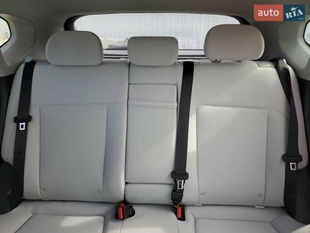 Белый Хендай Kona, объемом двигателя 2 л и пробегом 10 тыс. км за 7400 $, фото 9 на Automoto.ua