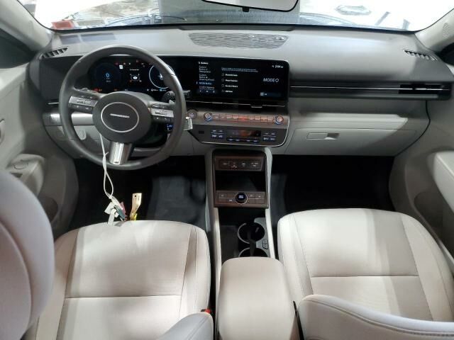 Белый Хендай Kona, объемом двигателя 0 л и пробегом 12 тыс. км за 22000 $, фото 7 на Automoto.ua