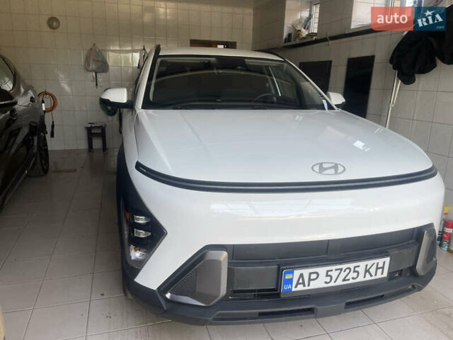 Белый Хендай Kona, объемом двигателя 2 л и пробегом 3 тыс. км за 27500 $, фото 38 на Automoto.ua