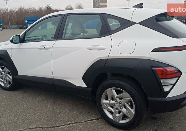 Белый Хендай Kona, объемом двигателя 2 л и пробегом 19 тыс. км за 26600 $, фото 9 на Automoto.ua