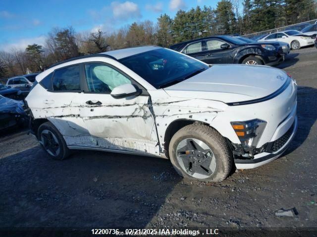 Білий Хендай Kona, об'ємом двигуна 0 л та пробігом 4 тис. км за 15300 $, фото 6 на Automoto.ua