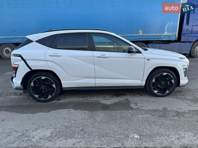 Білий Хендай Kona, об'ємом двигуна 0 л та пробігом 12 тис. км за 24500 $, фото 3 на Automoto.ua