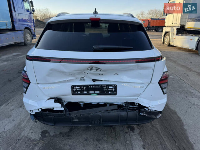 Білий Хендай Kona, об'ємом двигуна 0 л та пробігом 12 тис. км за 24500 $, фото 7 на Automoto.ua