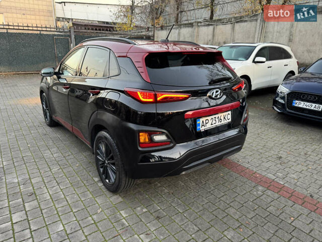 Черный Хендай Kona, объемом двигателя 2 л и пробегом 80 тыс. км за 11200 $, фото 4 на Automoto.ua
