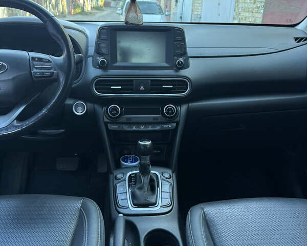 Хендай Kona 2018 в Броварах на Automoto.ua Черный Хендай Kona, объемом двигателя 2 л и пробегом 72 тыс. км за 17800 $, фото 8 на Automoto.ua